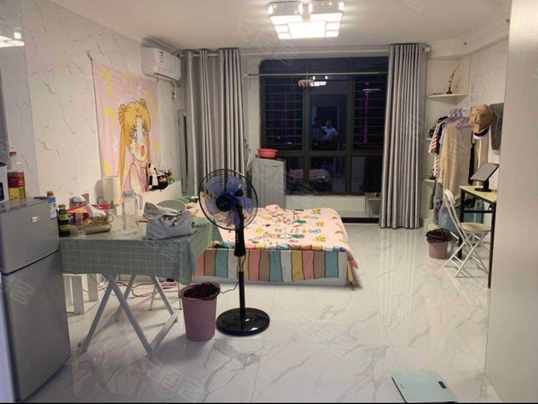 东湖街道二庙社区中南珍宝岛熙悦B13栋